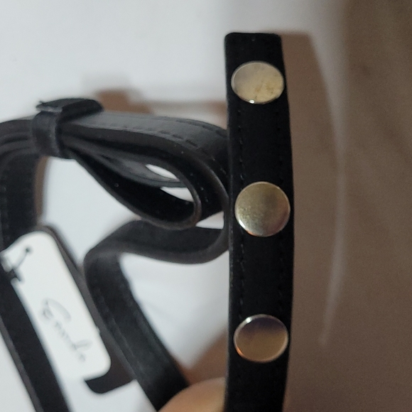 WOMENS BLACK LEATHER BELT - Picture 2 of 3